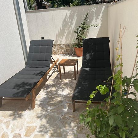 Sunset Huus Apartment Starigrad Paklenica Exterior photo