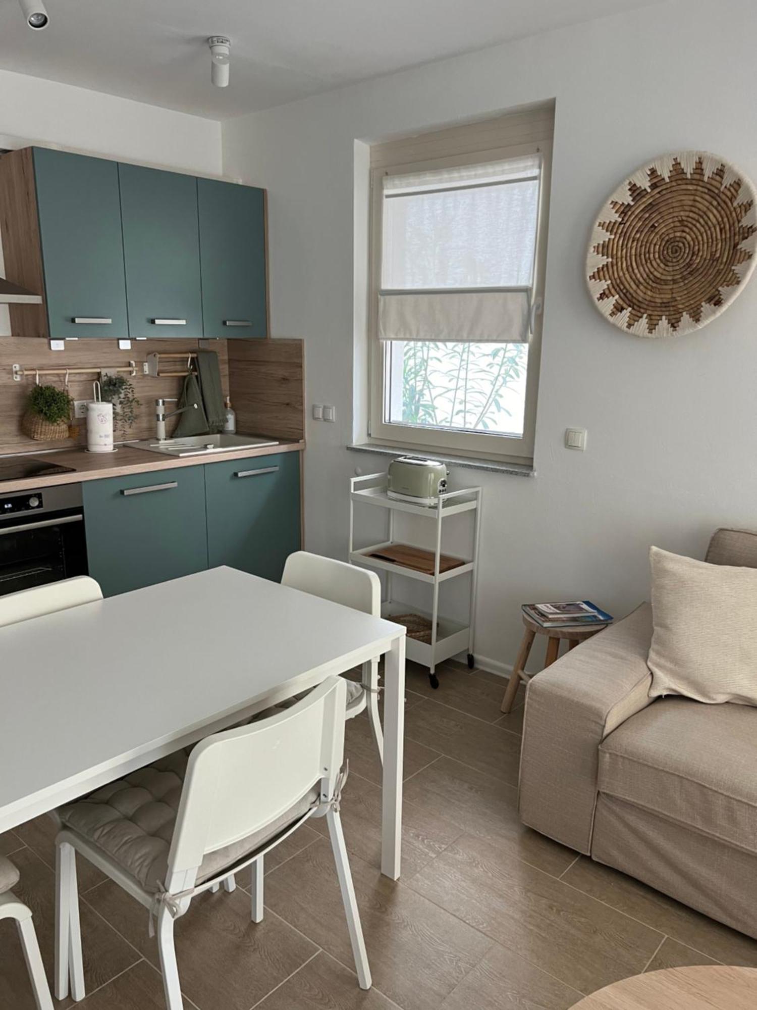 Sunset Huus Apartment Starigrad Paklenica Exterior photo